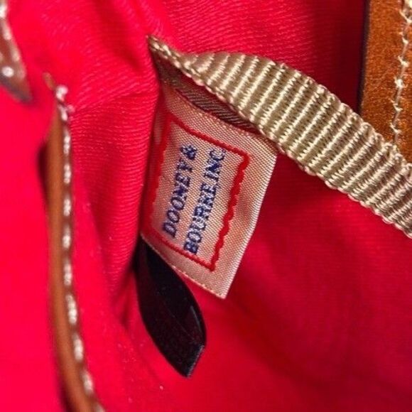 Dooney & Bourke Embossed Lizard Ginger Pouchette Shoulder Crossbody Bag $178 - Picture 10 of 16